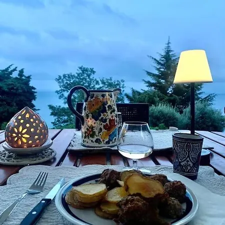 Casa vacanze Panoramica Con Giardino Alassio